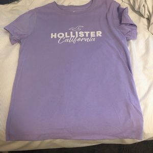 Hollister tee